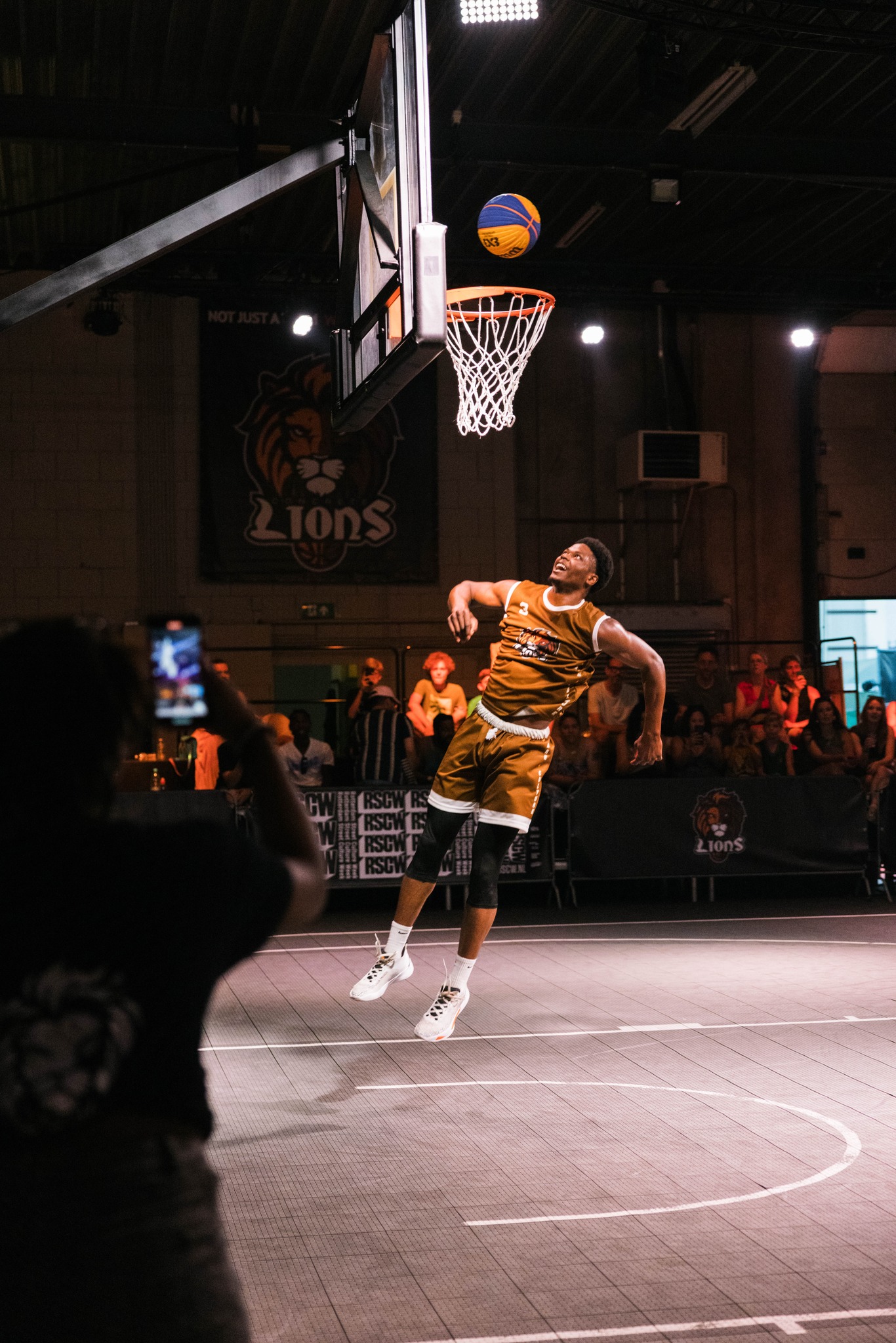 Concrete Lions – Basketbal Clinics &amp; Dunkshow